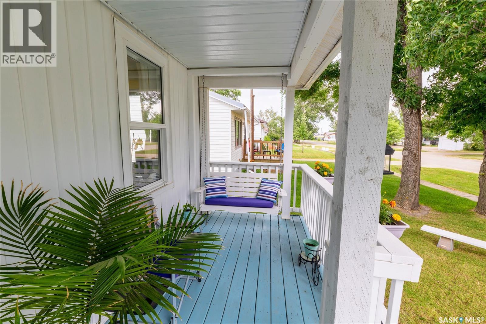 405 Saskatchewan Street, Central Butte, SK - Outdoor With Deck Patio Veranda With Exterior