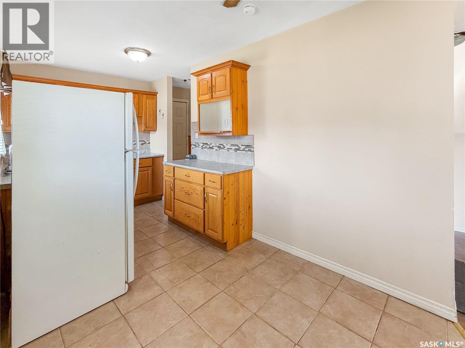 1982 13Th Street W, Prince Albert, SK - Indoor