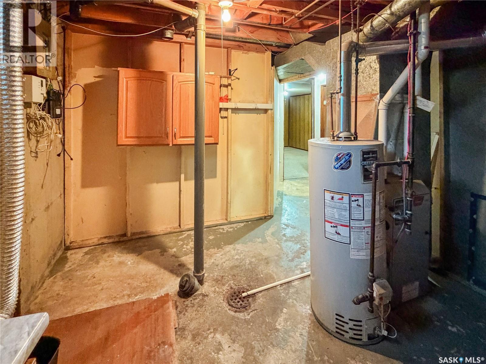 1982 13Th Street W, Prince Albert, SK - Indoor Photo Showing Basement