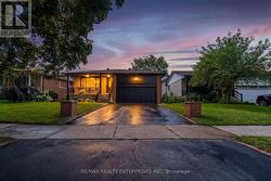 UPPER - 2348 DENISE ROAD Mississauga, ON L4X 1J4