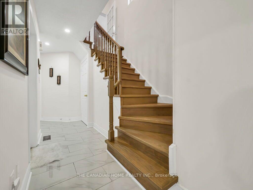 5244 Cinnamon Road, Mississauga, ON - Indoor Photo Showing Other Room