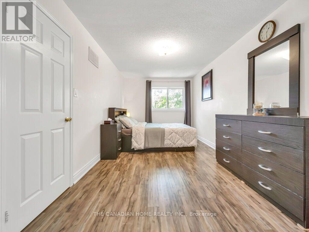 5244 Cinnamon Road, Mississauga, ON - Indoor Photo Showing Bedroom