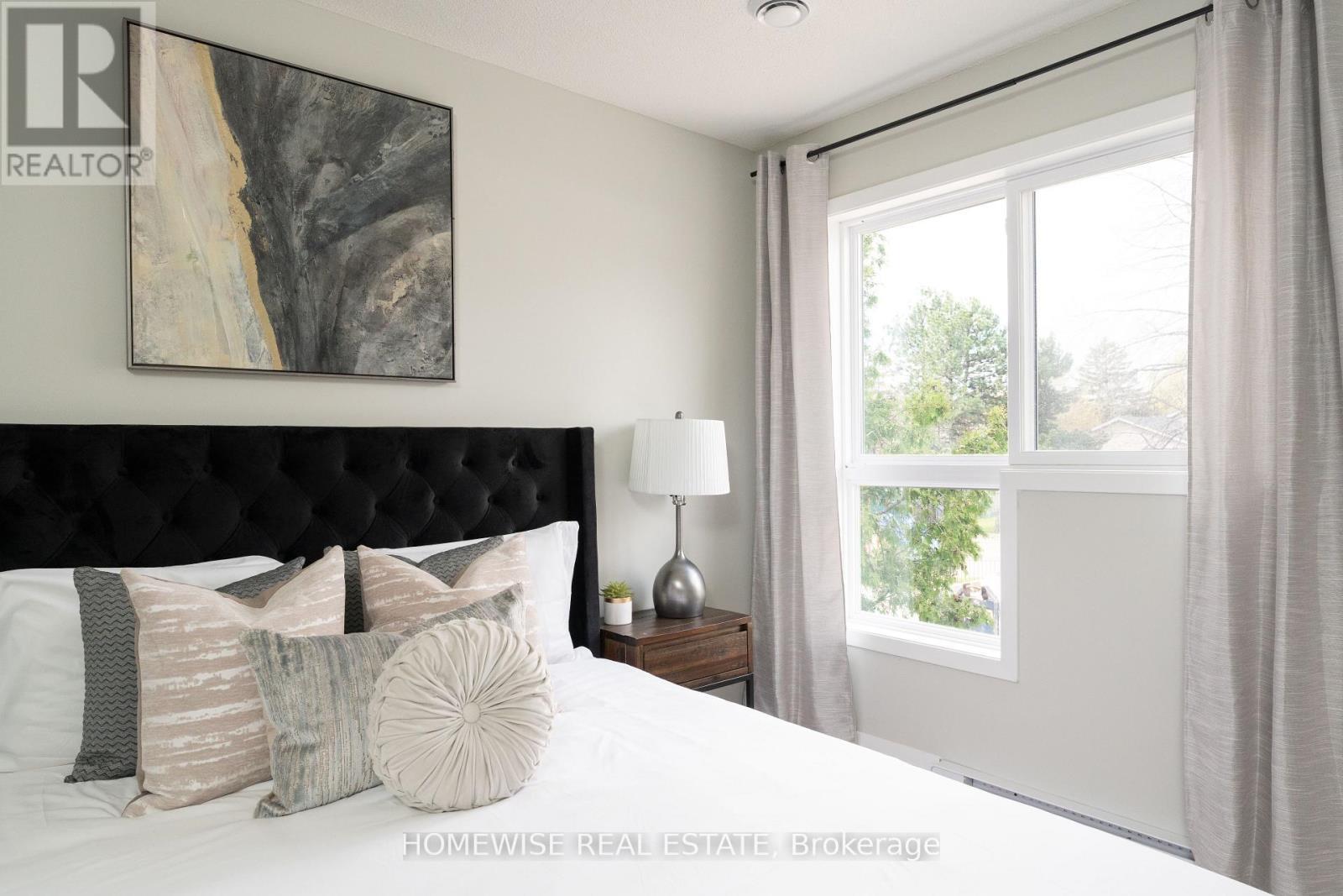 D6 - 240 Ormond Drive, Oshawa, ON - Indoor Photo Showing Bedroom