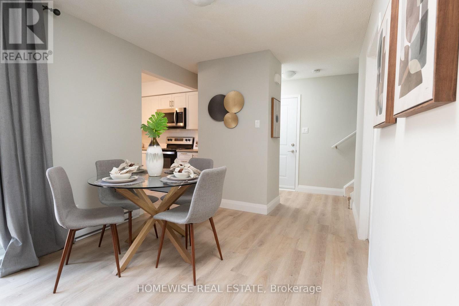 D6 - 240 Ormond Drive, Oshawa, ON - Indoor Photo Showing Dining Room