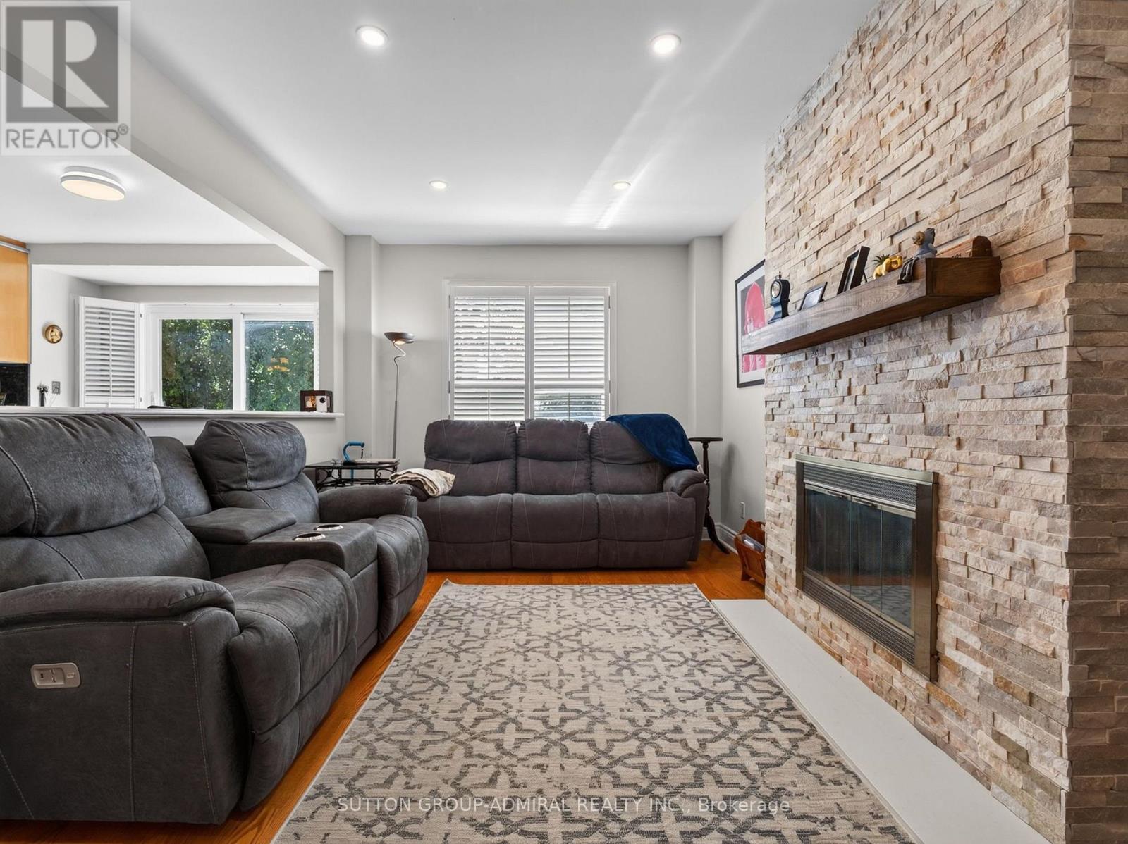 99 Dundurn Crescent, Vaughan, ON - Indoor Photo Showing Living Room With Fireplace