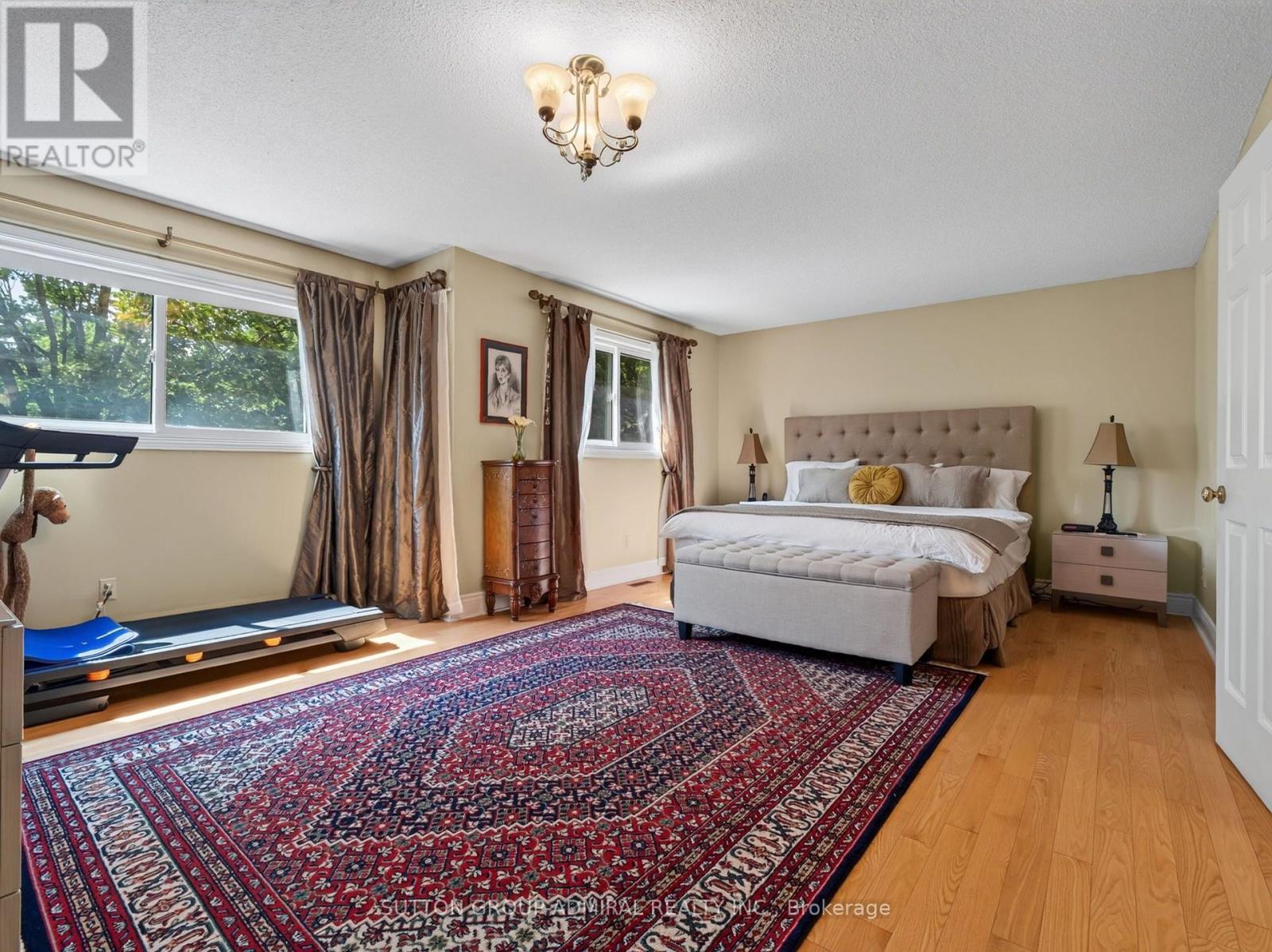 Prime Bedroom - 99 Dundurn Crescent, Vaughan, ON - Indoor Photo Showing Bedroom