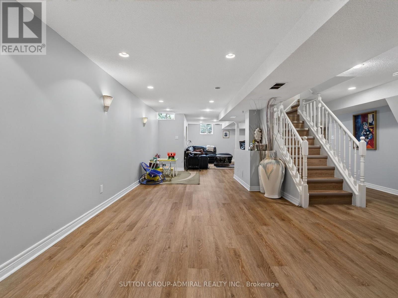 99 Dundurn Crescent, Vaughan, ON - Indoor Photo Showing Other Room