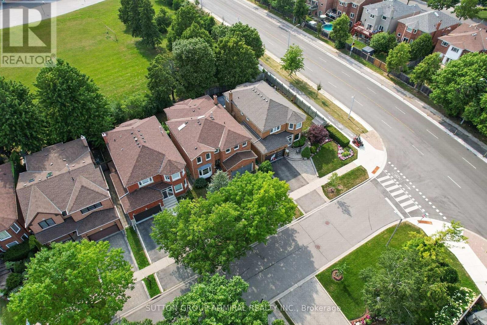 99 Dundurn Crescent, Vaughan, ON - Outdoor With View