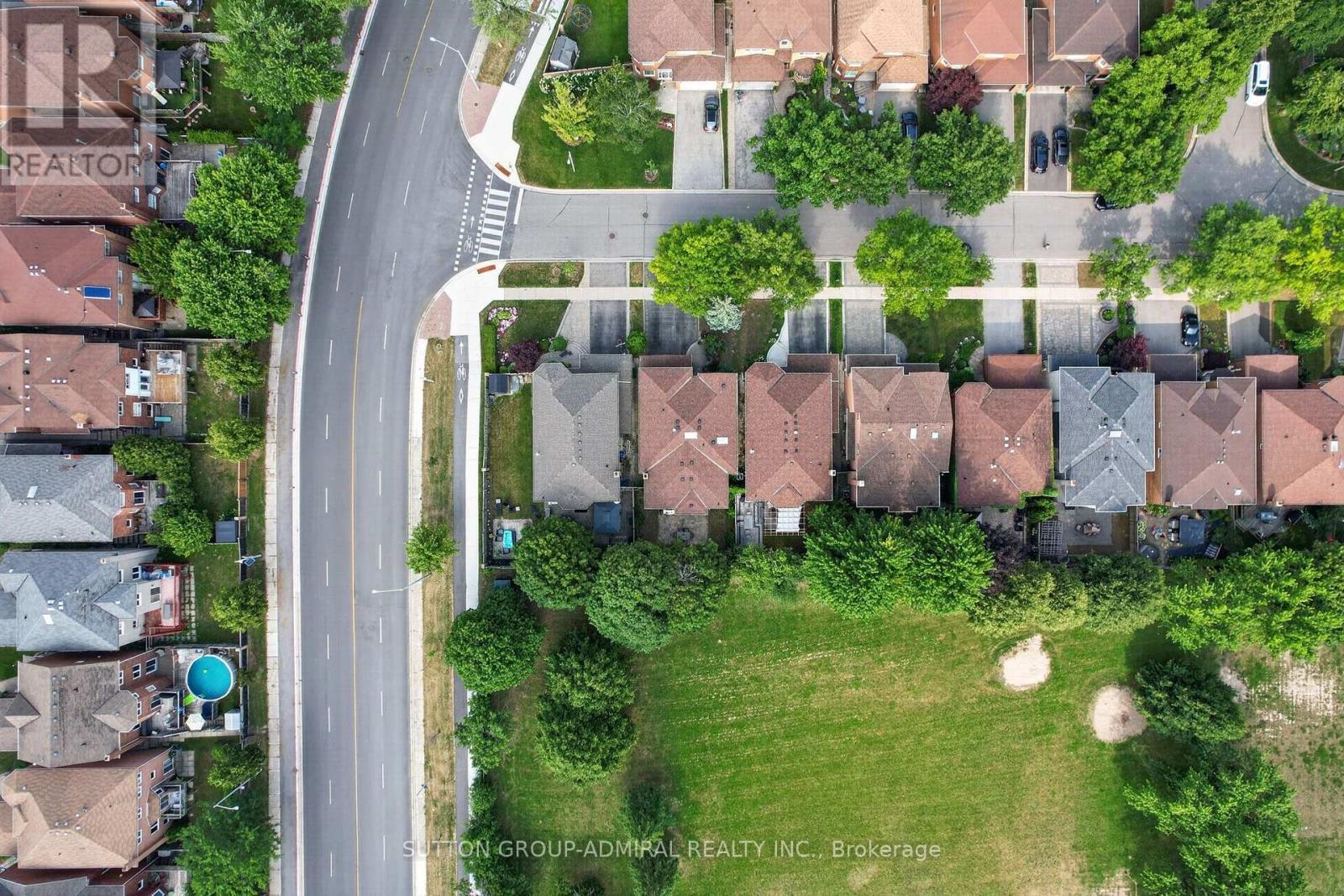 99 Dundurn Crescent, Vaughan, ON - Outdoor With View
