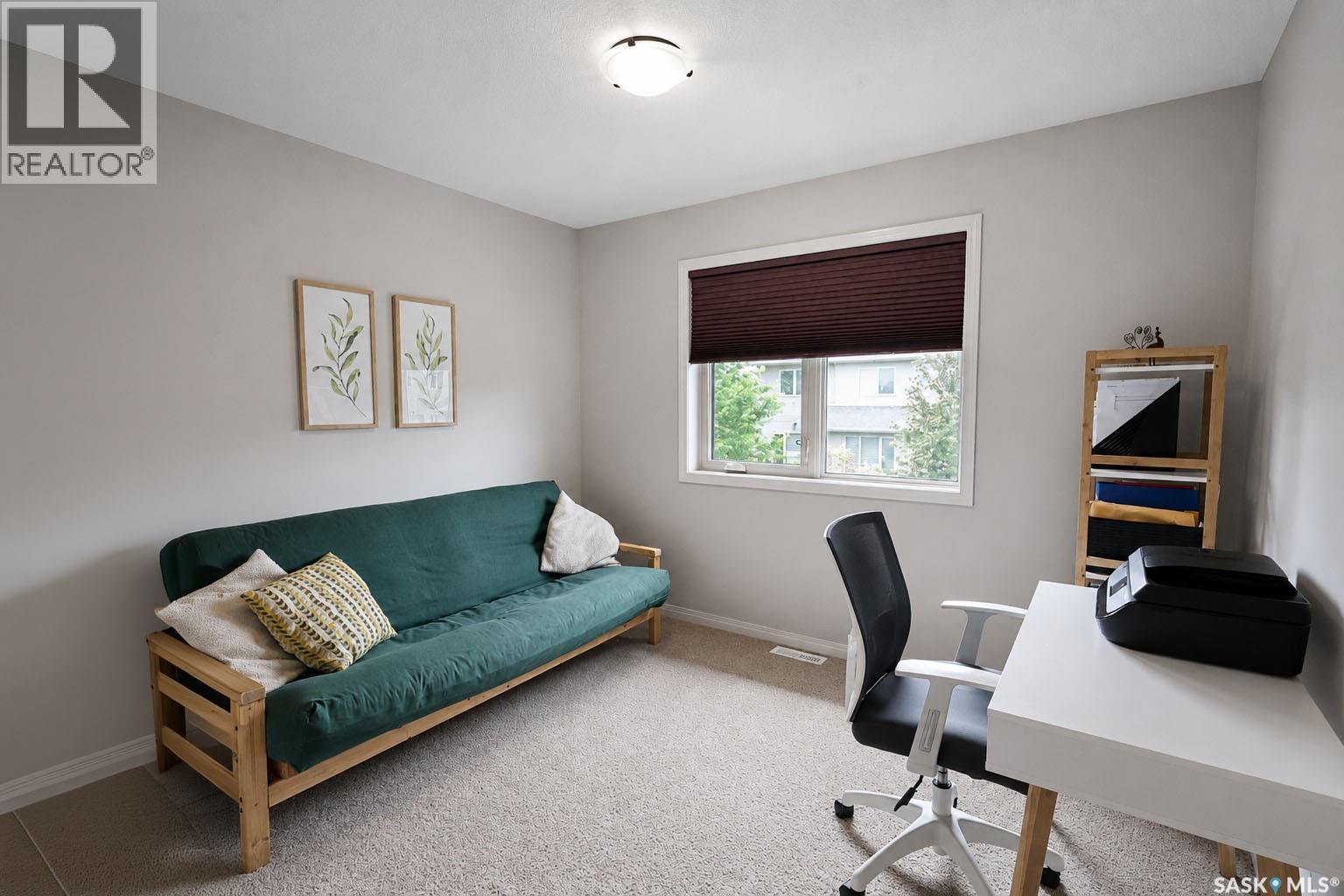 44 1600 Muzzy Drive, Prince Albert, SK - Indoor Photo Showing Office