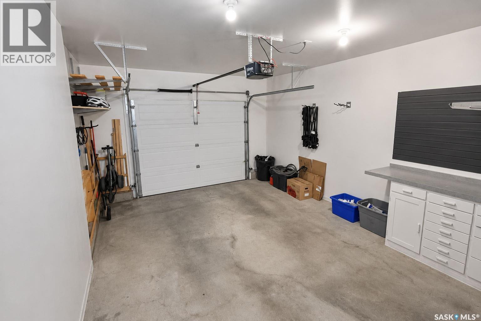 44 1600 Muzzy Drive, Prince Albert, SK - Indoor Photo Showing Garage
