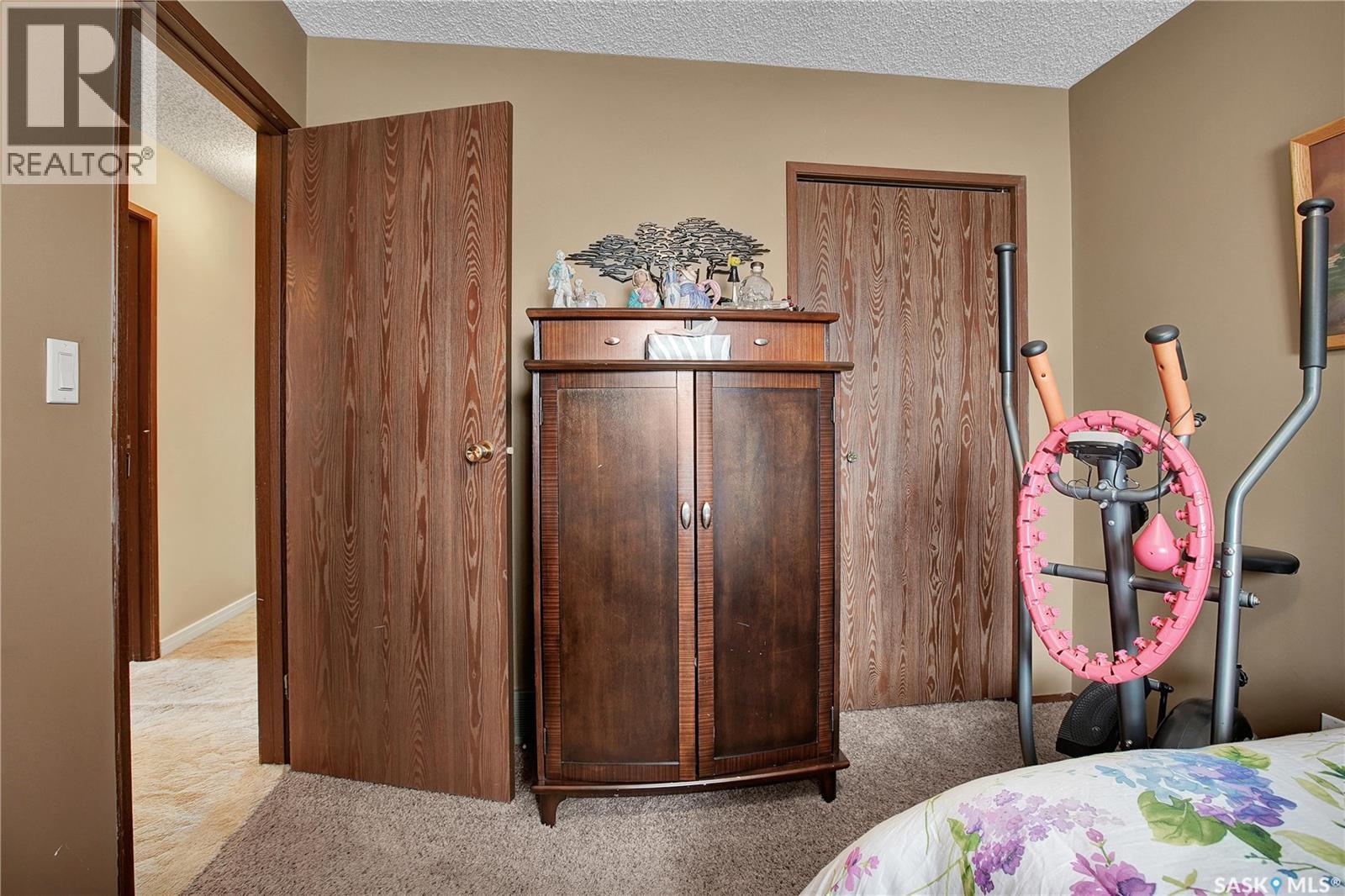 1005 10Th Street, Rosthern, SK - Indoor Photo Showing Bedroom