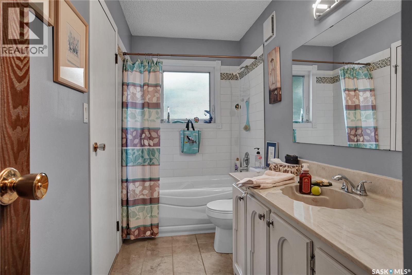 1005 10Th Street, Rosthern, SK - Indoor Photo Showing Bathroom