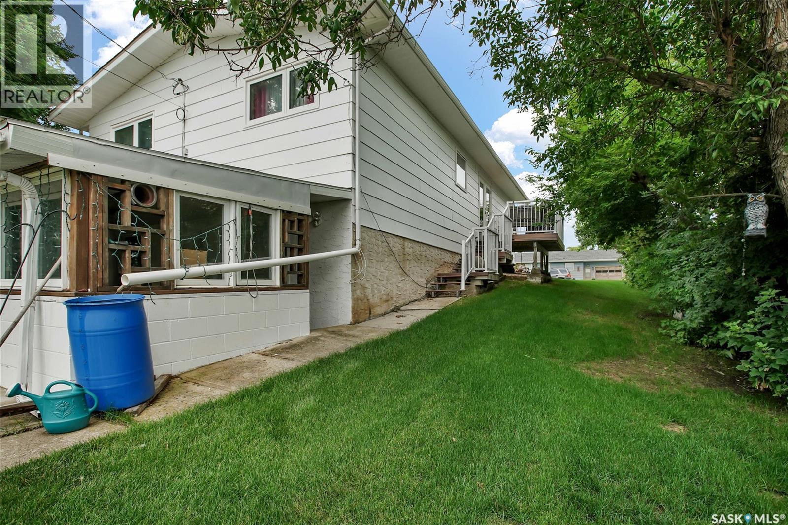 1005 10Th Street, Rosthern, SK - Outdoor