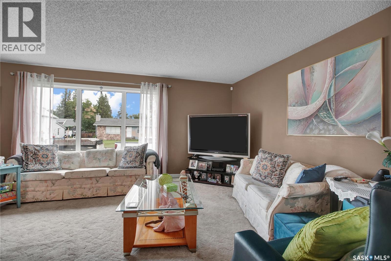 1005 10Th Street, Rosthern, SK - Indoor Photo Showing Living Room