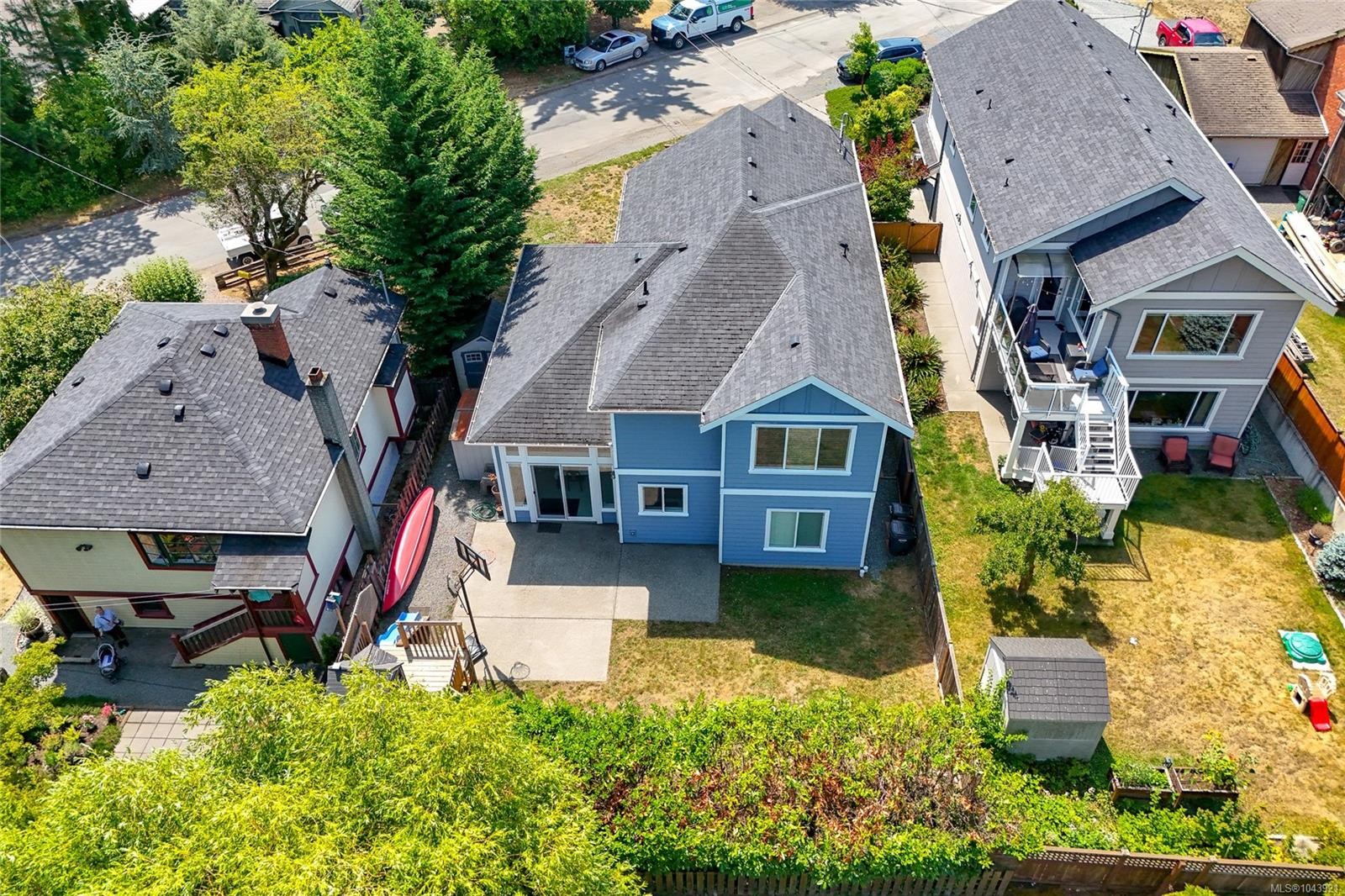 920 Snowdrop Ave, Saanich, BC