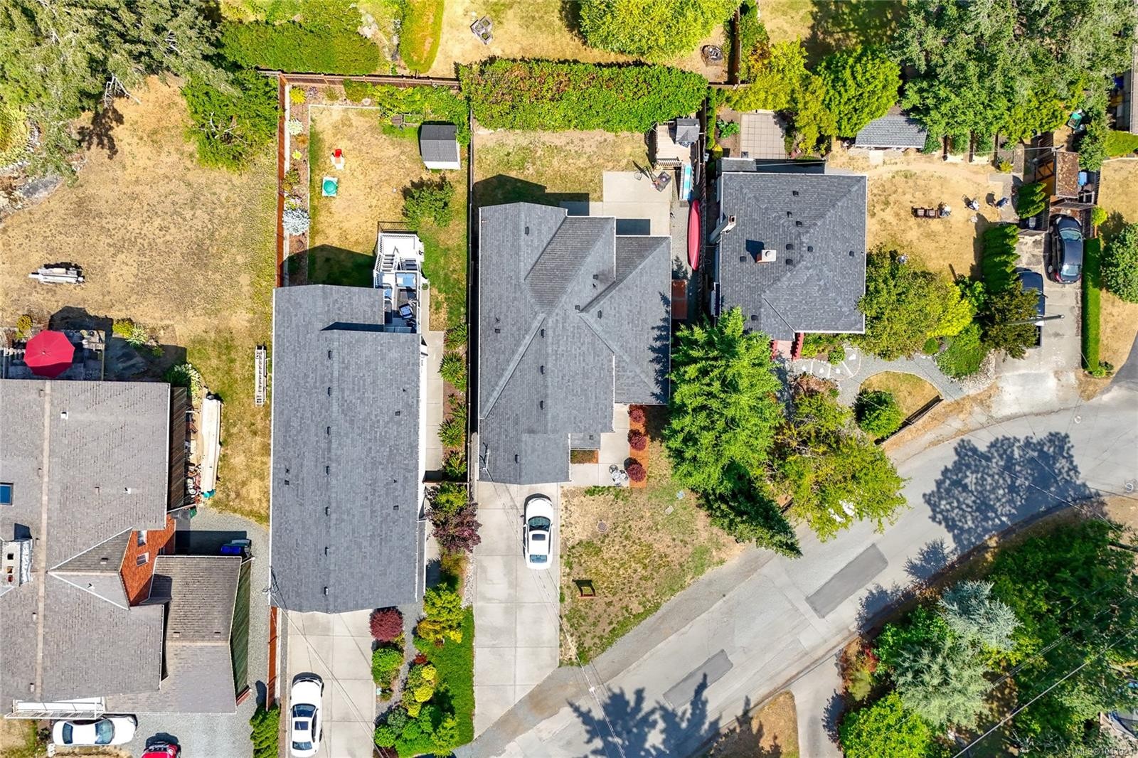 920 Snowdrop Ave, Saanich, BC