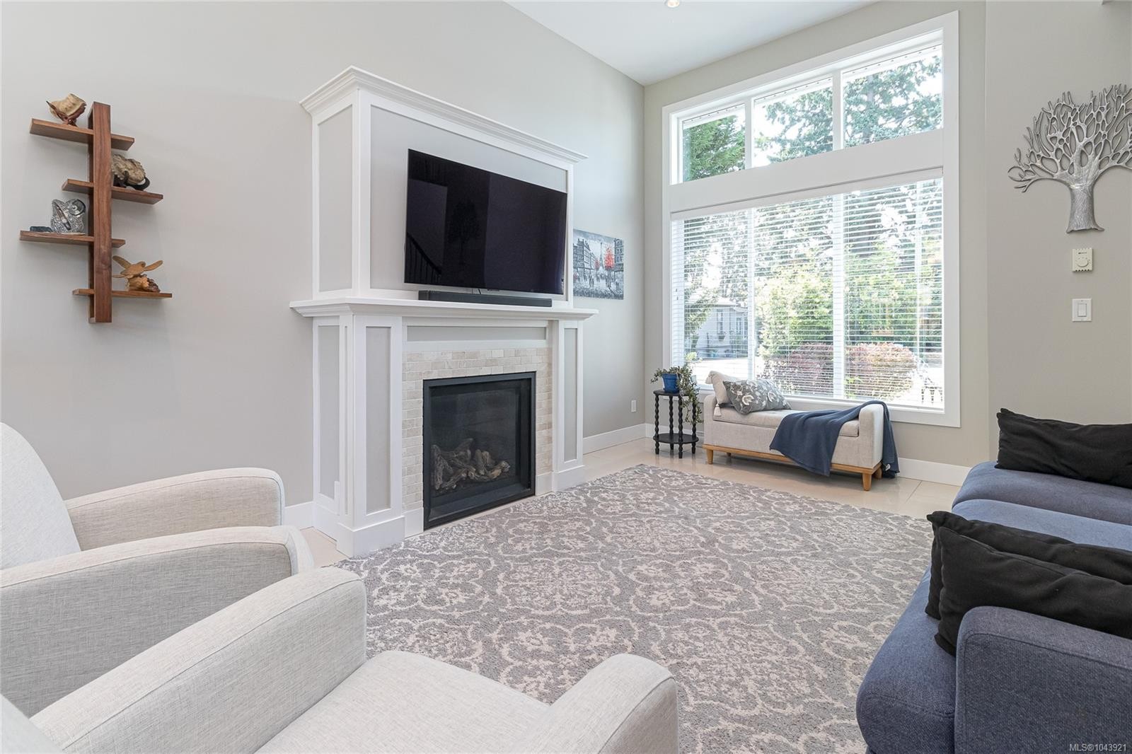 920 Snowdrop Ave, Saanich, BC