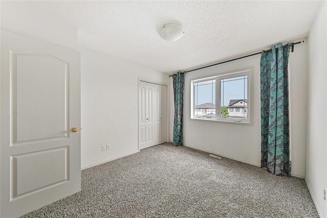208 Bellflower Rd, Winnipeg, MB - Indoor Photo Showing Other Room