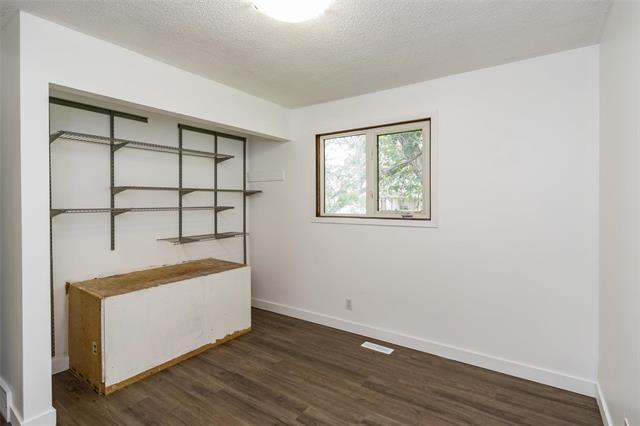 222 Poplar Ave, Winnipeg, MB - Indoor Photo Showing Other Room
