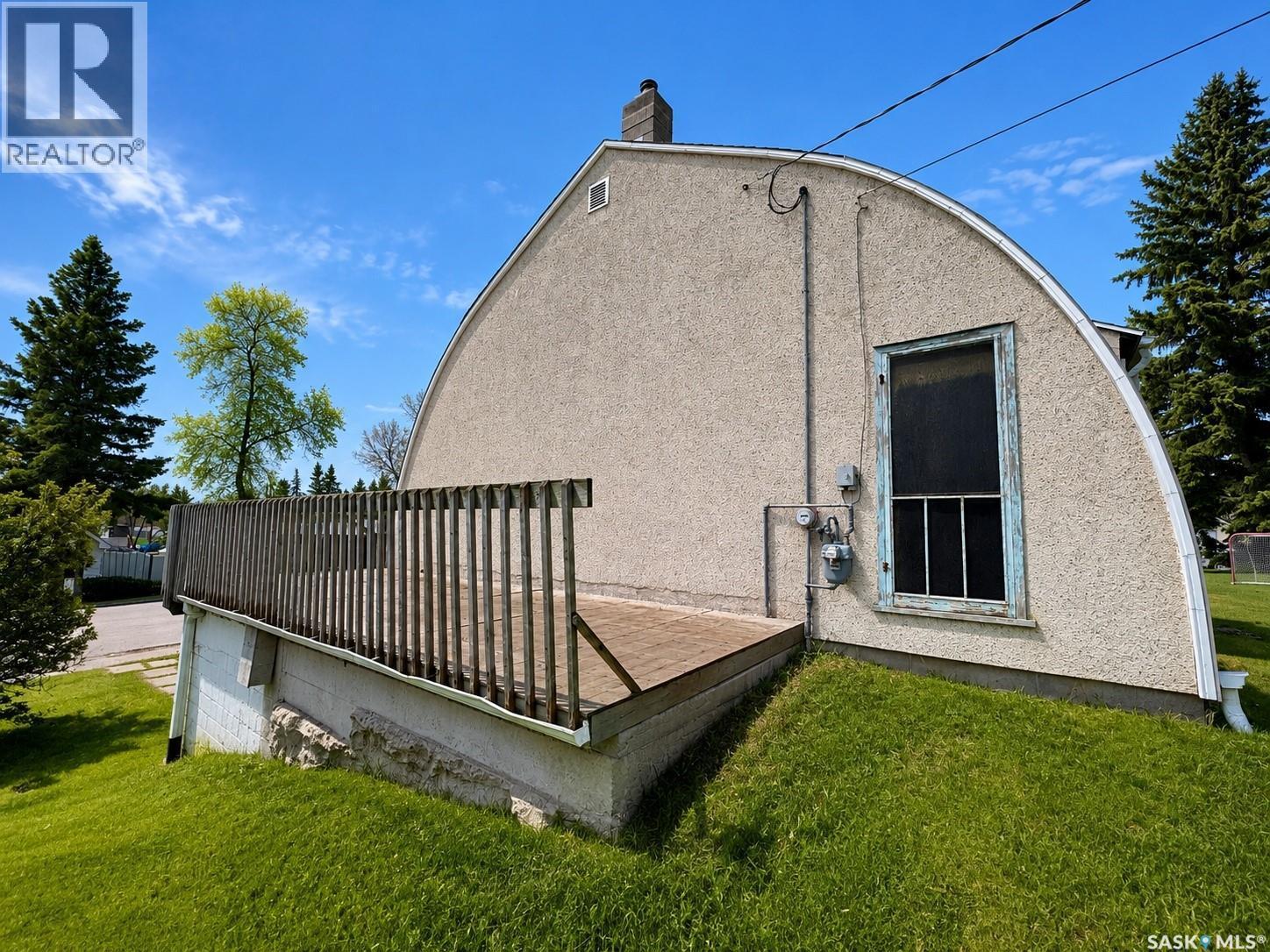 300 Queen Street, Raymore, SK - Outdoor With Exterior