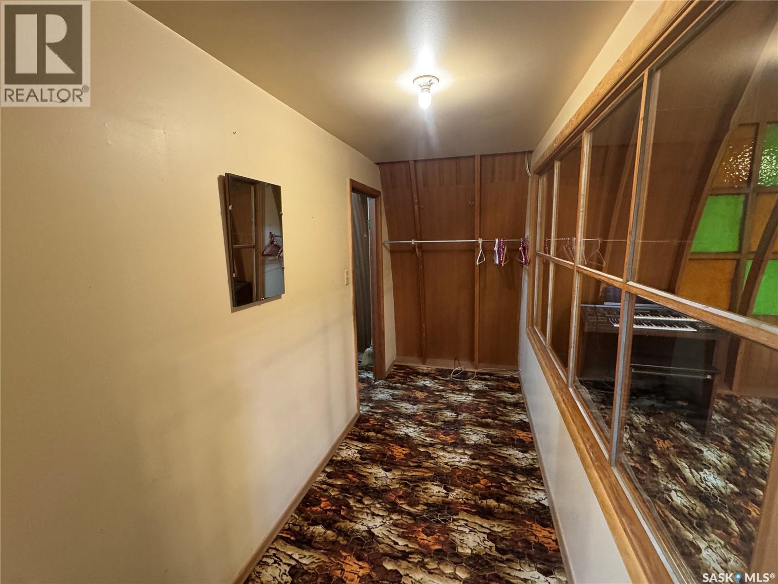 300 Queen Street, Raymore, SK - Indoor Photo Showing Other Room