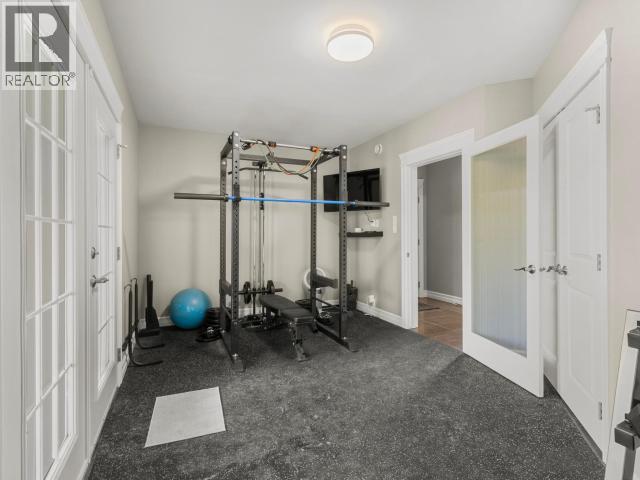 112 Alusru Way, Whitehorse, YT - Indoor Photo Showing Other Room