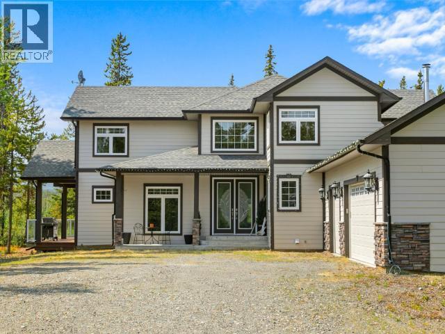 112 Alusru Way, Whitehorse, YT - Outdoor