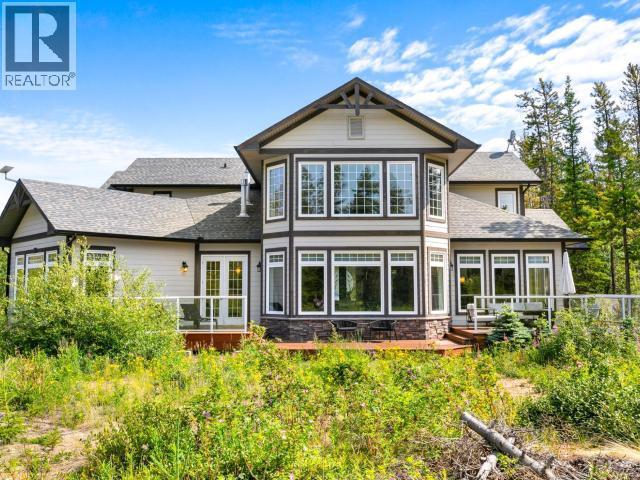 112 Alusru Way, Whitehorse, YT - Outdoor