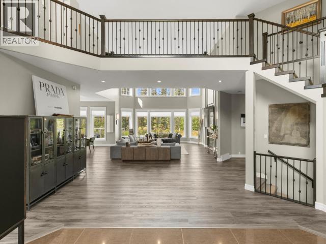 112 Alusru Way, Whitehorse, YT - Indoor Photo Showing Other Room
