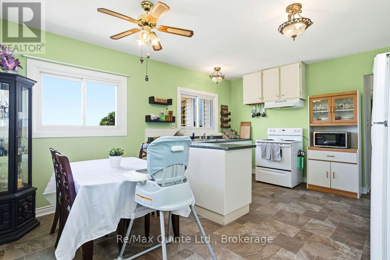 15150 County Rd 2, Brighton, ON - Indoor