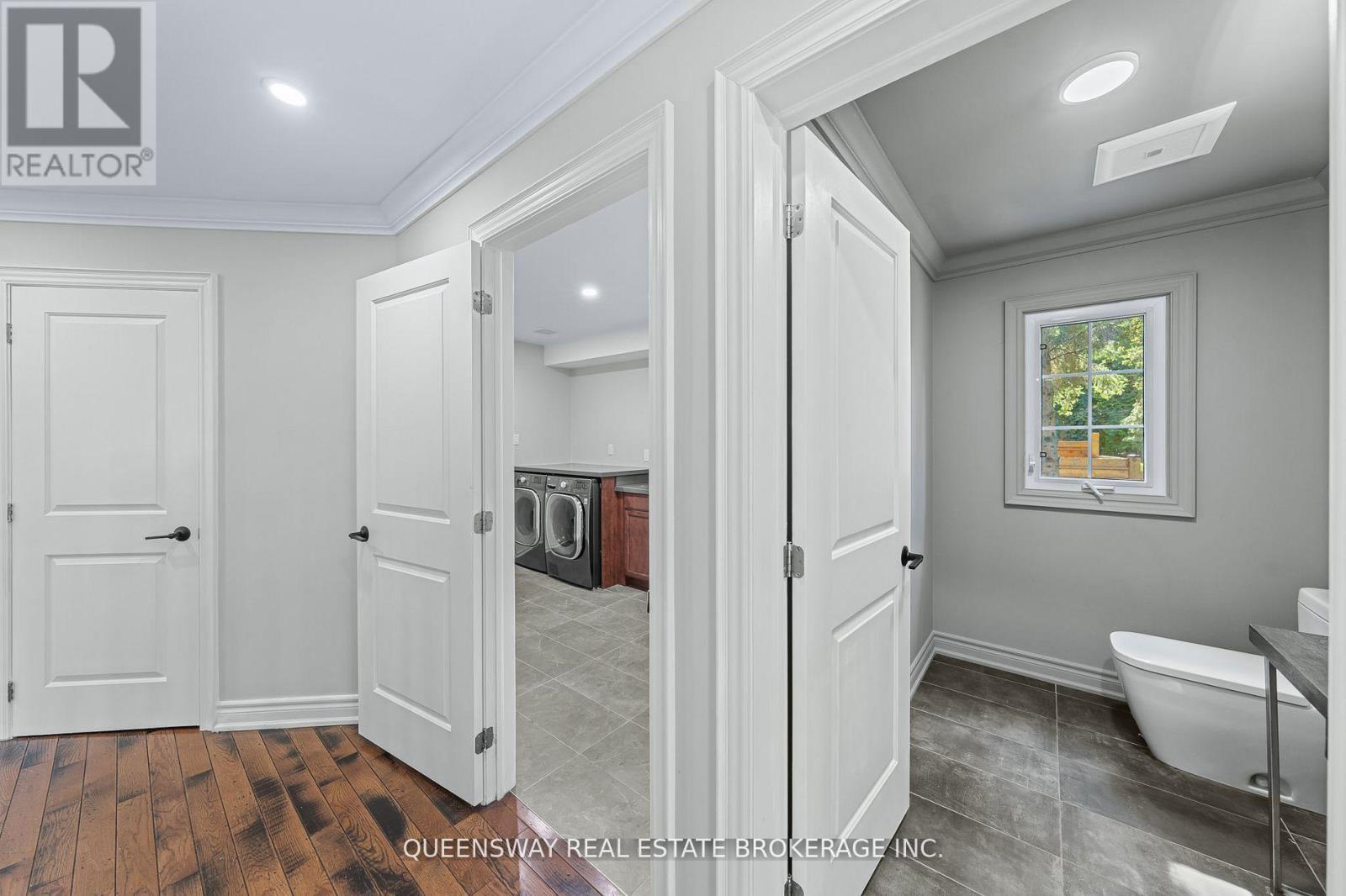 619 Culler Mews, Newmarket, ON - Indoor Photo Showing Other Room