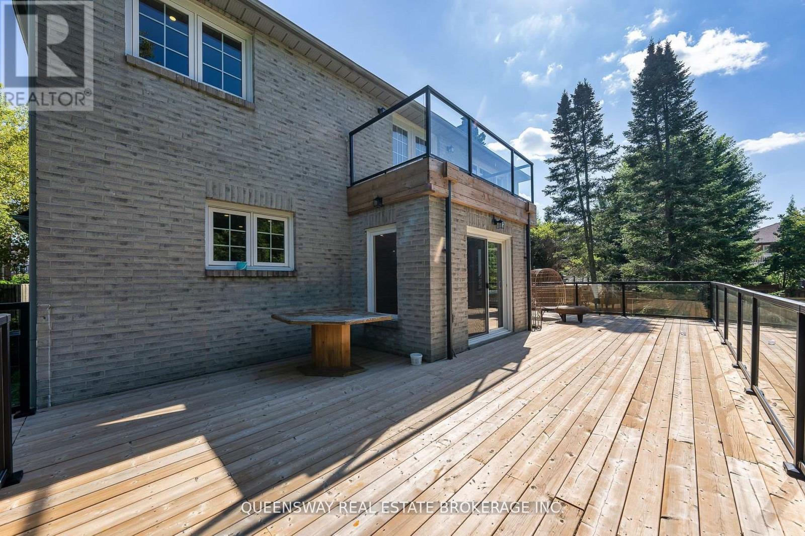 619 Culler Mews, Newmarket, ON - Outdoor With Deck Patio Veranda With Exterior