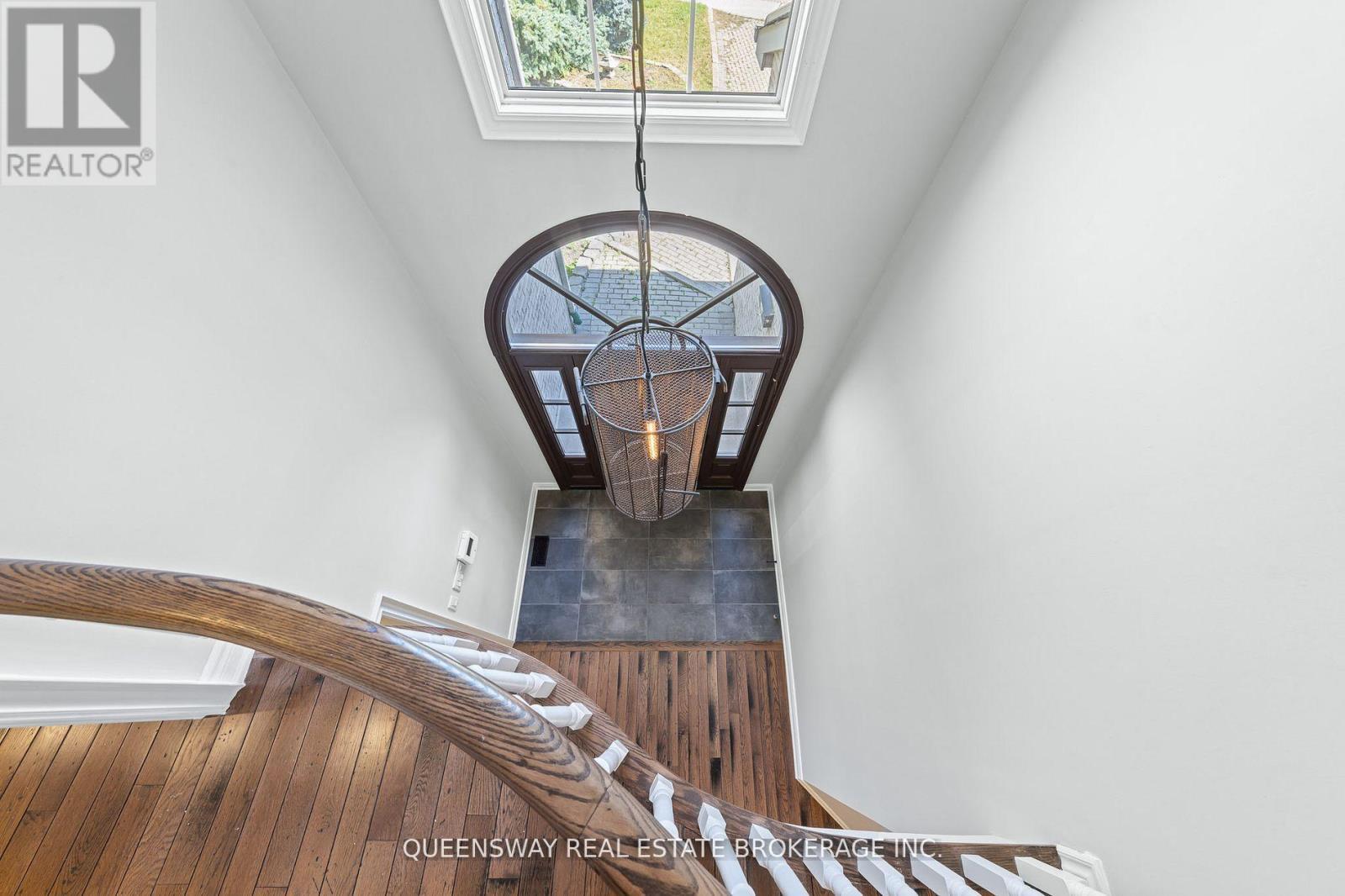 619 Culler Mews, Newmarket, ON - Indoor Photo Showing Other Room