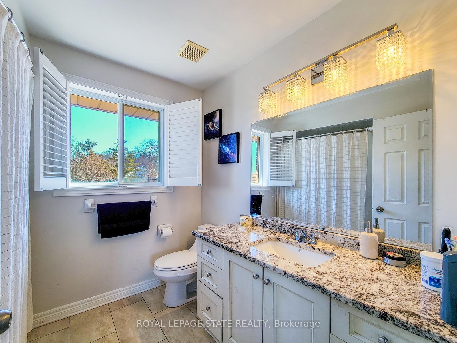 86 Margaret Avenue, Hamilton, ON - Indoor Photo Showing Bathroom