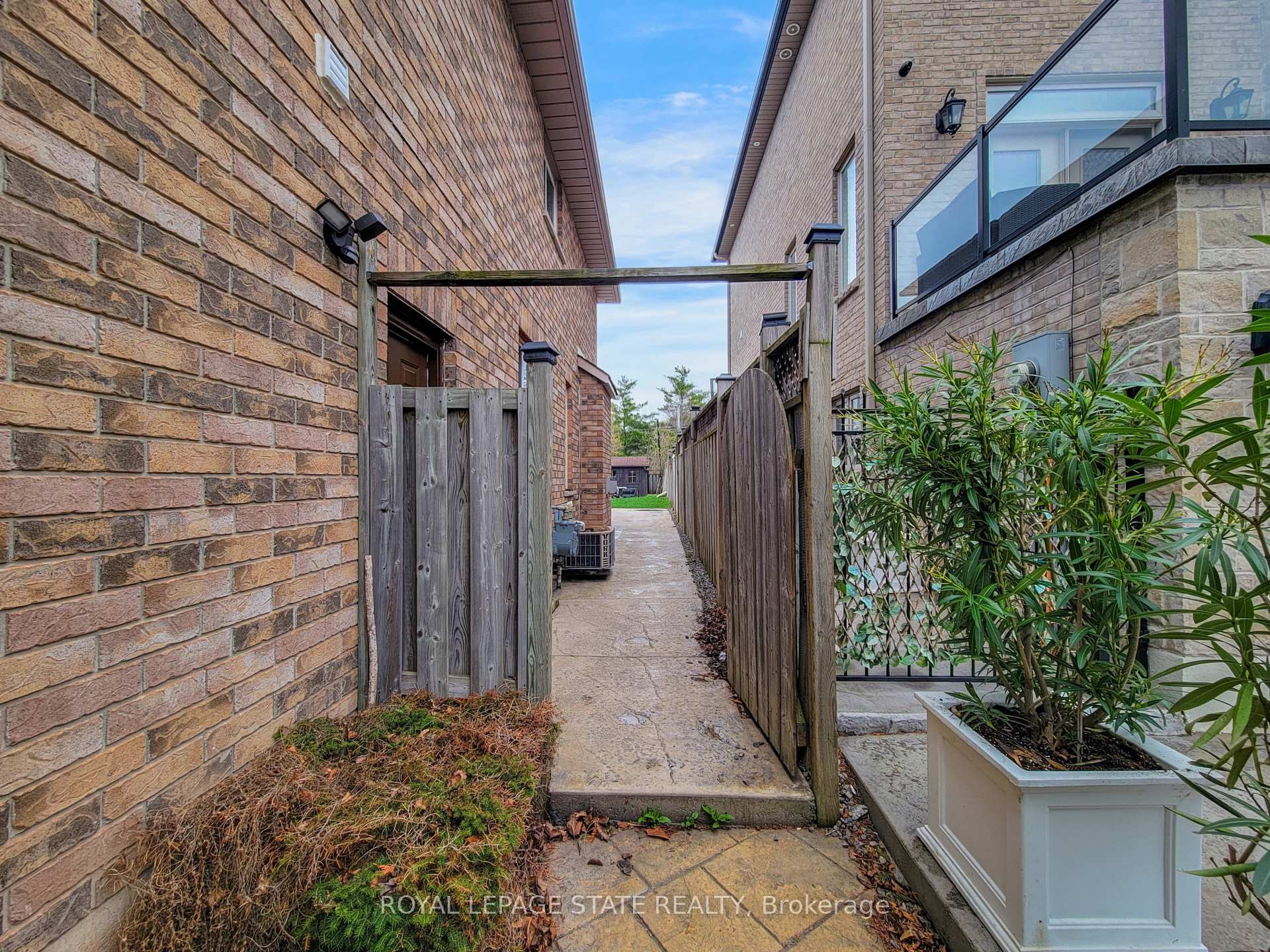 86 Margaret Avenue, Hamilton, ON - Outdoor With Exterior