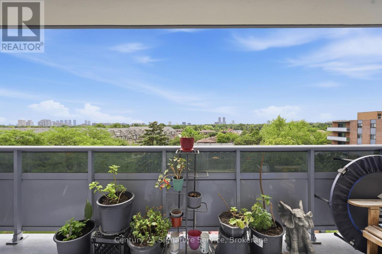 610 - 1250 Bridletowne Circle, Toronto, ON - Outdoor