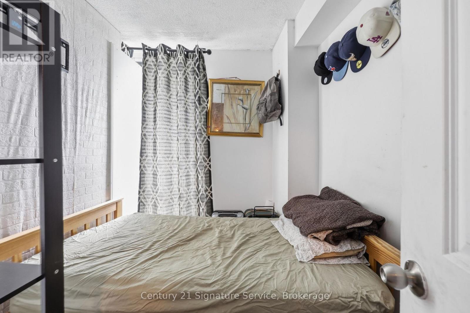 610 - 1250 Bridletowne Circle, Toronto, ON - Indoor Photo Showing Bedroom