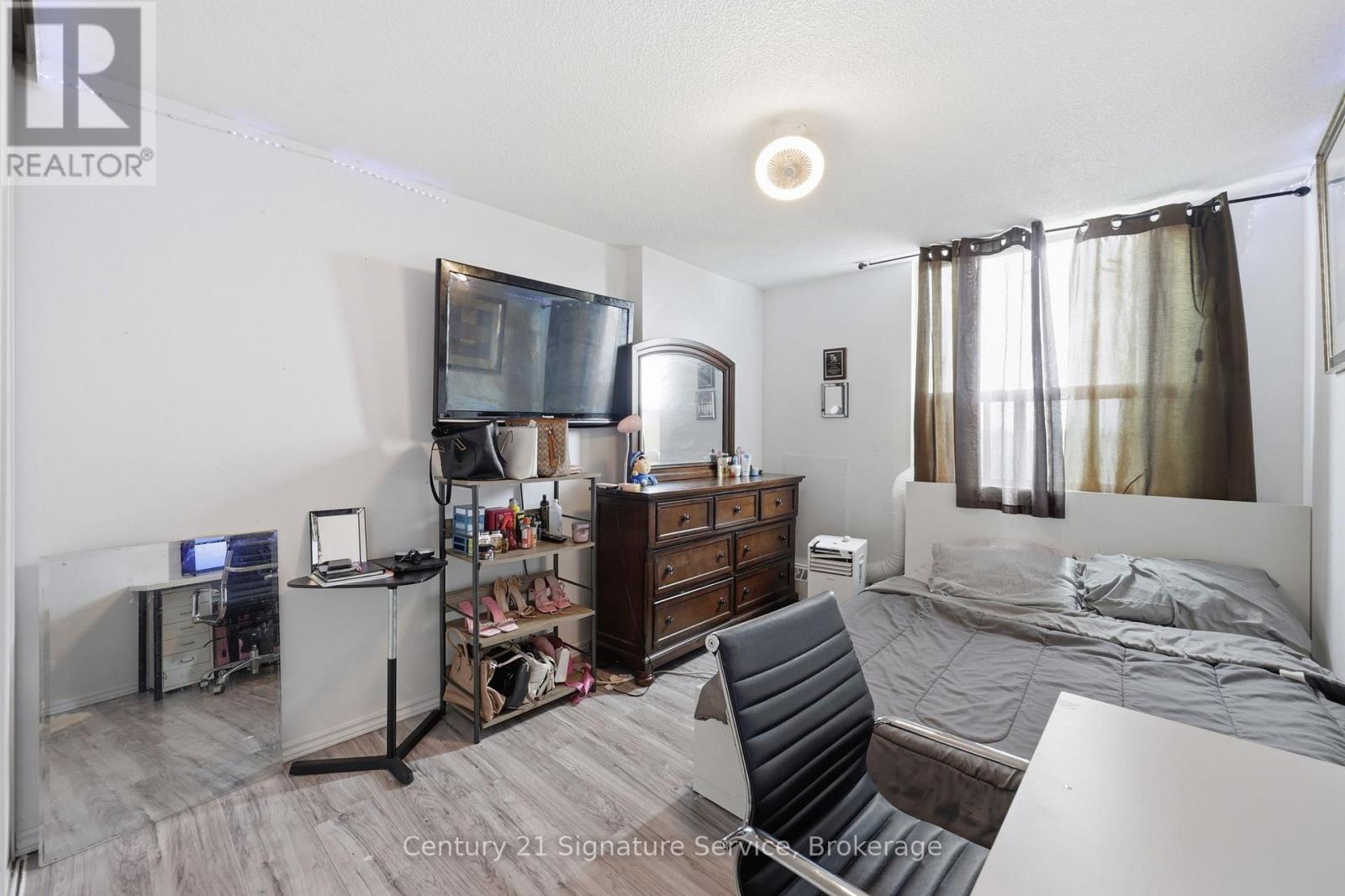 610 - 1250 Bridletowne Circle, Toronto, ON - Indoor