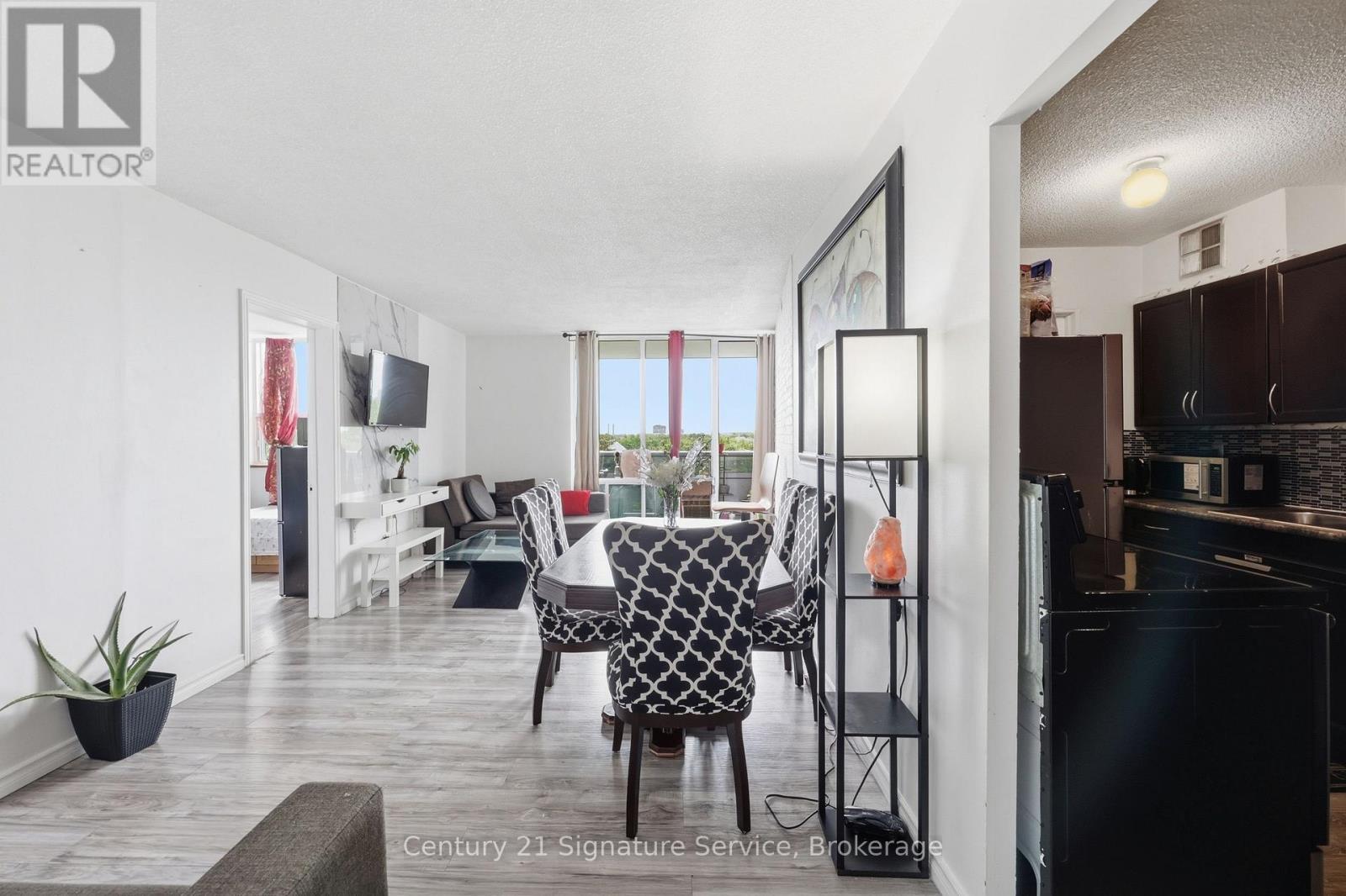 610 - 1250 Bridletowne Circle, Toronto, ON - Indoor Photo Showing Dining Room