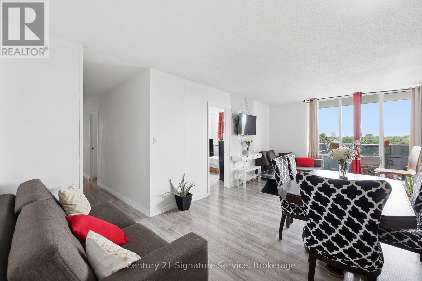 610 - 1250 Bridletowne Circle, Toronto, ON - Indoor