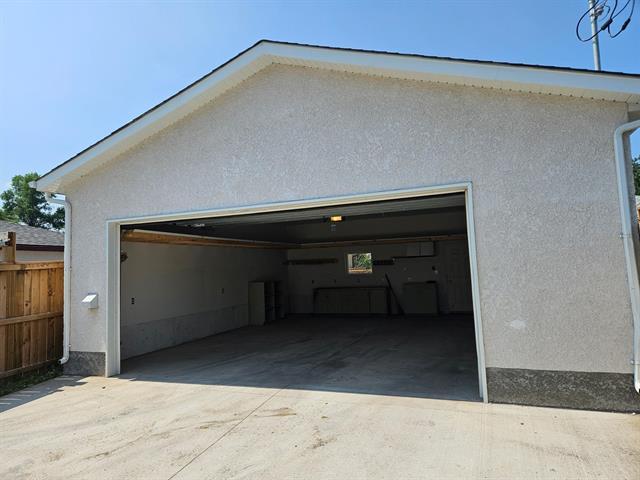 453 Rita St, Winnipeg, MB - Outdoor With Exterior