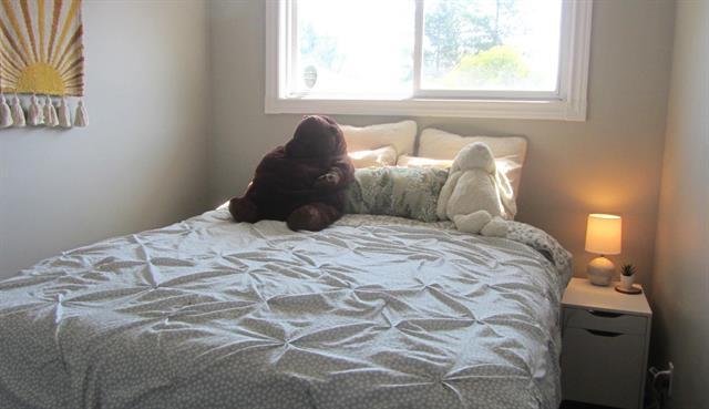453 Rita St, Winnipeg, MB - Indoor Photo Showing Bedroom