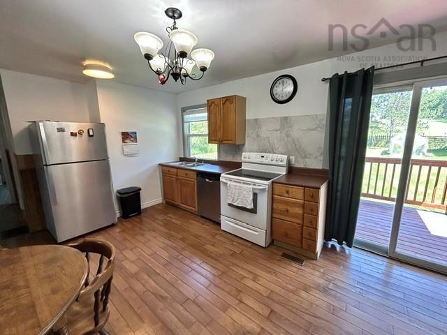 197 Highway 2, Brookfield, NS - Indoor Photo Showing Kitchen