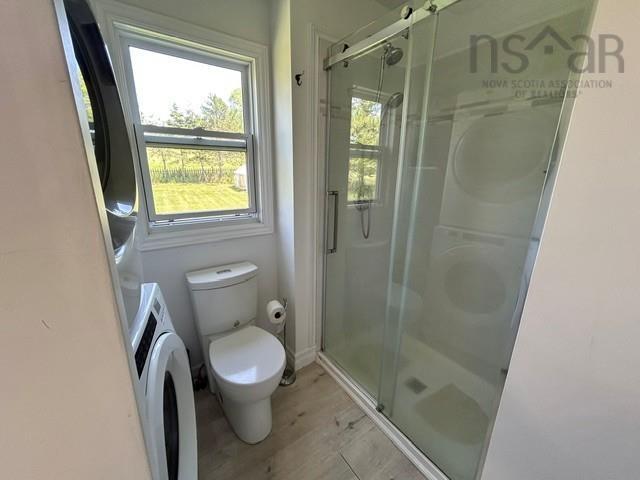 197 Highway 2, Brookfield, NS - Indoor Photo Showing Bathroom