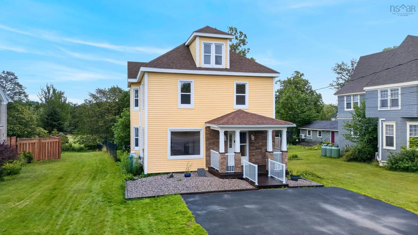 1637 North Main Street, Westville, NS - Outdoor
