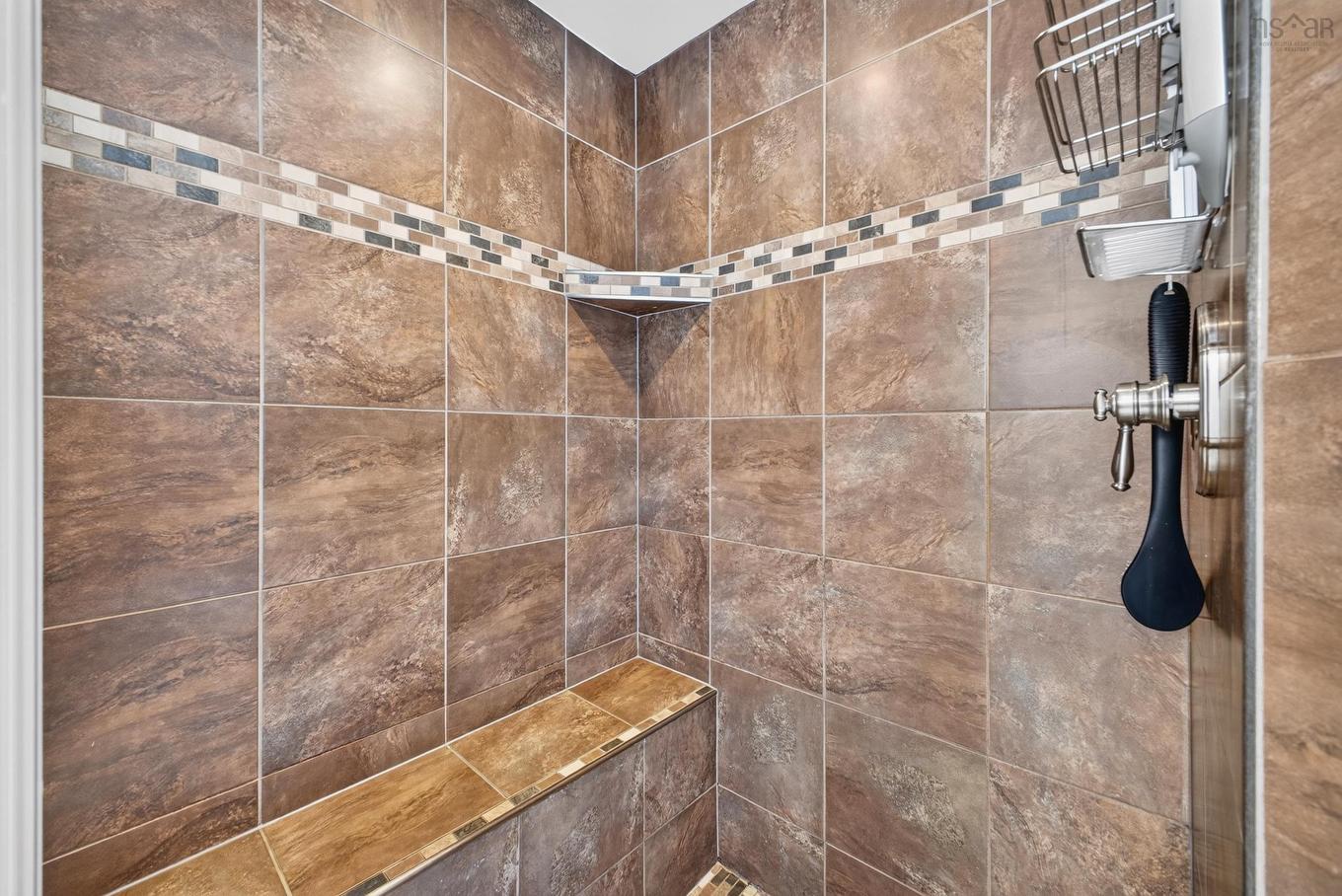 1637 North Main Street, Westville, NS - Indoor Photo Showing Bathroom