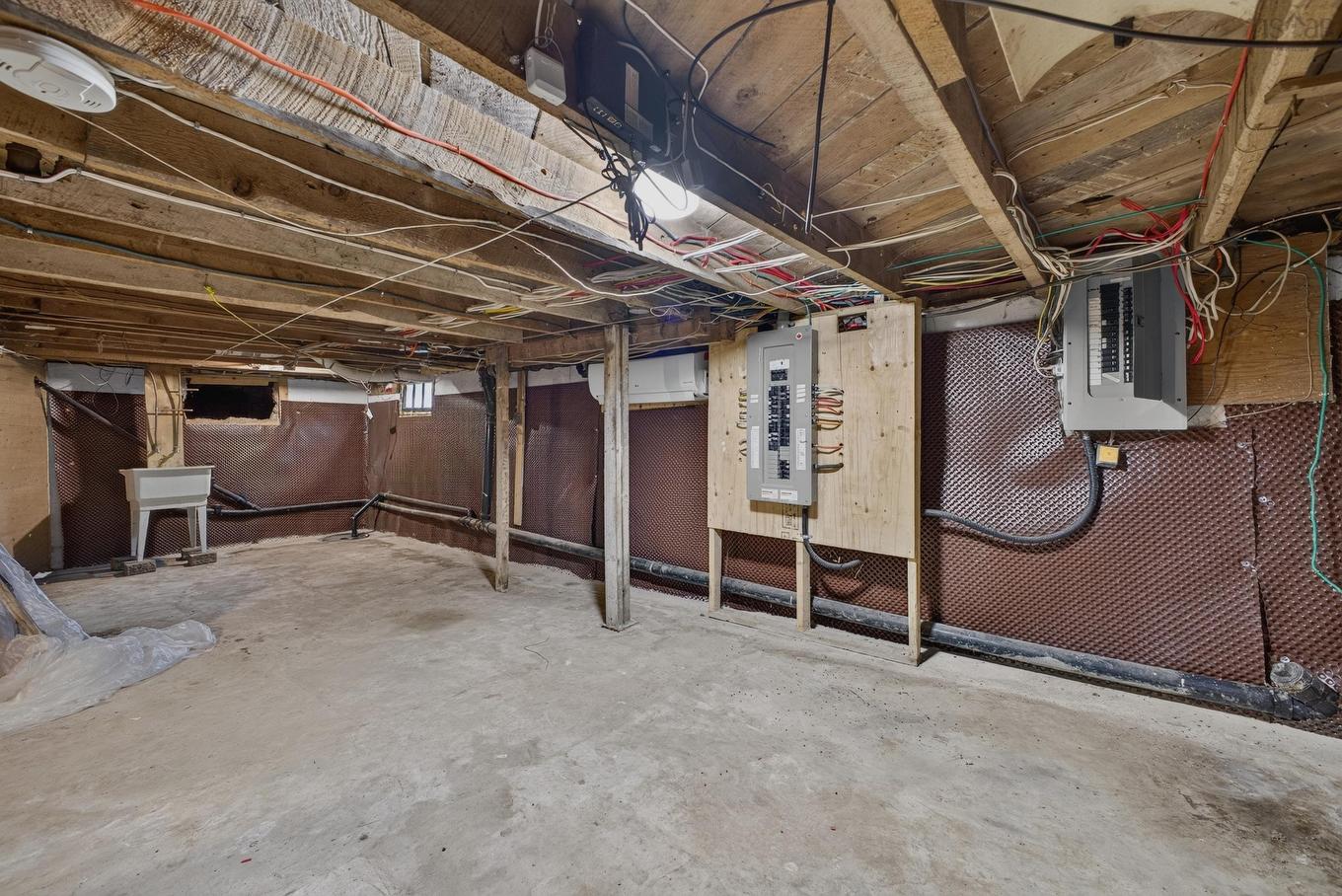 1637 North Main Street, Westville, NS - Indoor Photo Showing Basement