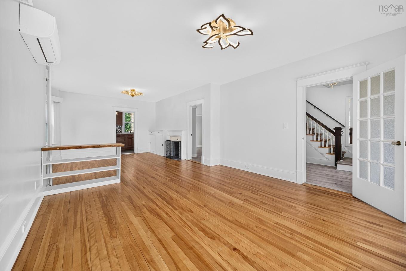 1637 North Main Street, Westville, NS - Indoor Photo Showing Other Room