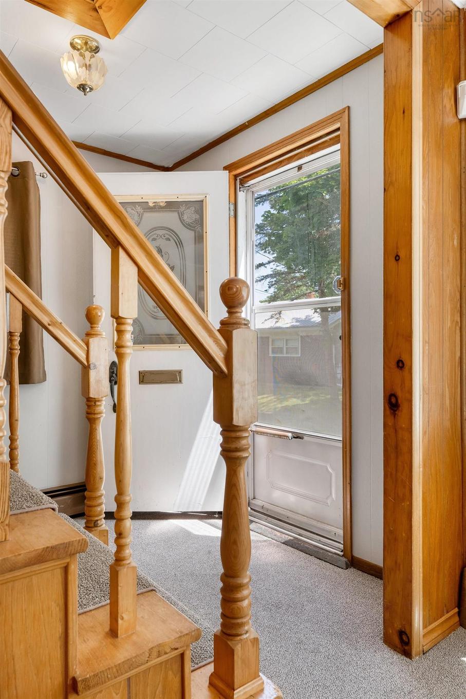 20 Pine Street, Bridgewater, NS - Indoor Photo Showing Other Room